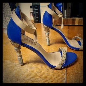 Fashion nova heels